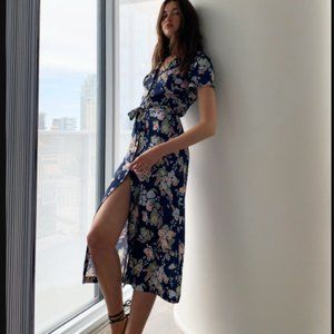 Aritzia Wilfred Shirt Midi Dress in Classic Navy Aura Blue Print Size Small